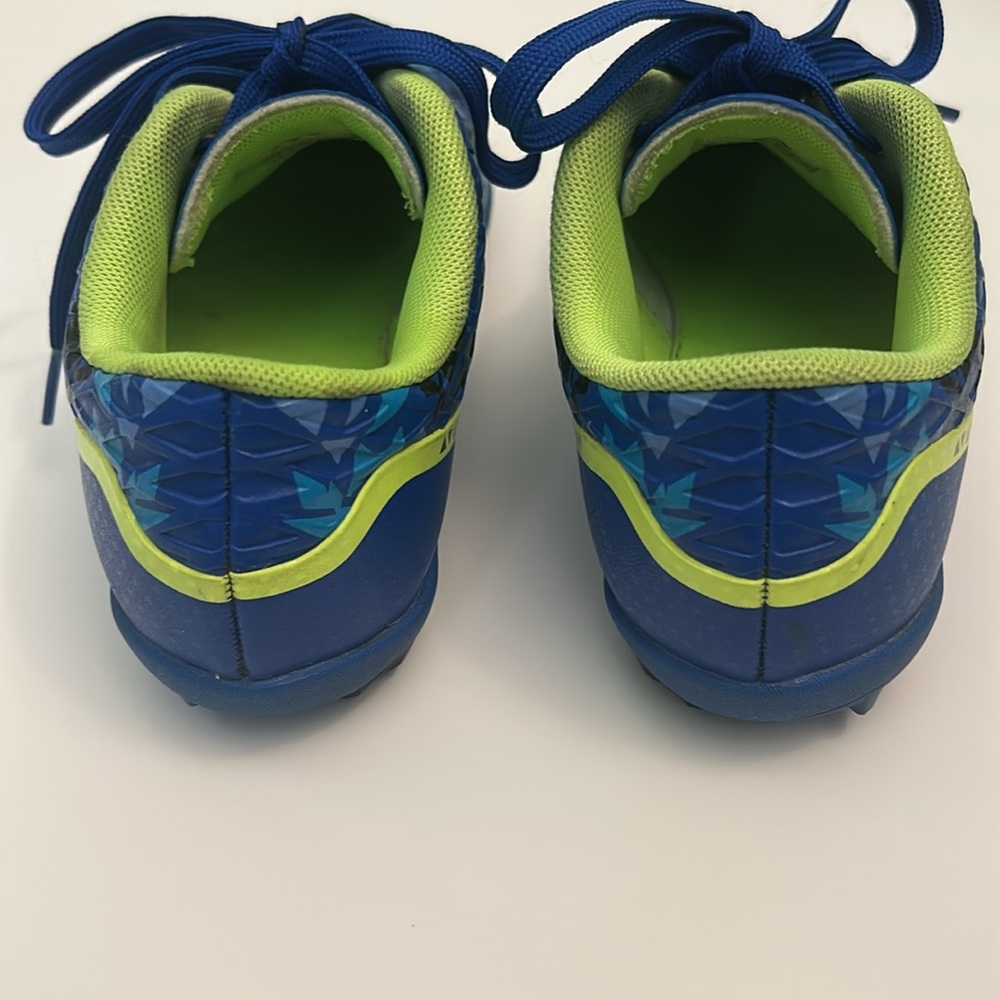 Indoor Soccer Cleats/ Shoes by Dream Pairs Blue and Green Pattern Kids Size 3 - Picture 2 of 6